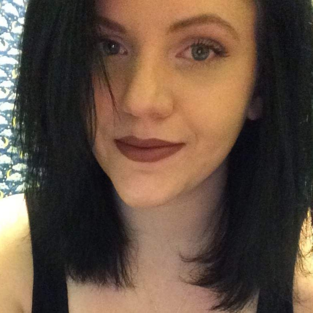 Meet your Posher, Ashley.